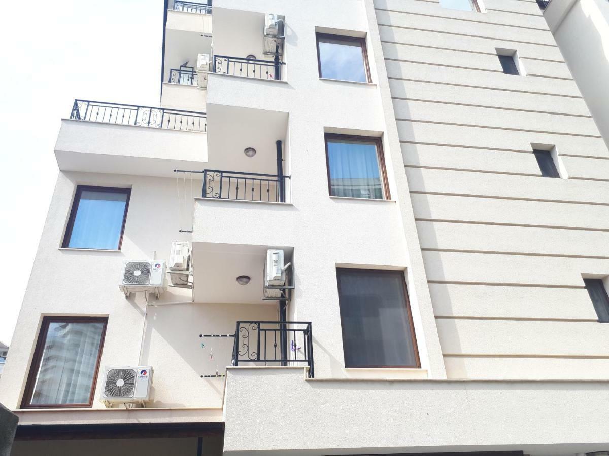 Apartments Flora 1 Burgas City Exterior foto